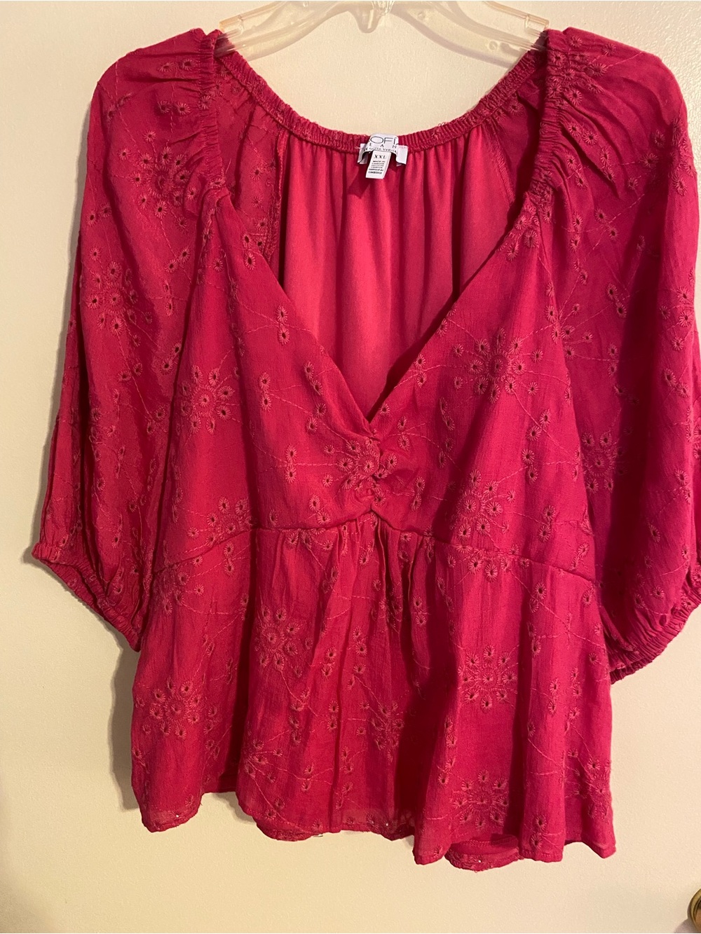 sofia by sofia vergara Raspberry Eyelet V-Neck Peasant Blouse